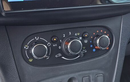 Renault Logan II, 2021 год, 1 500 000 рублей, 16 фотография