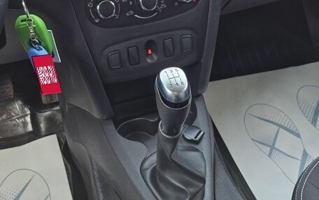 Renault Logan II, 2021 год, 1 500 000 рублей, 17 фотография