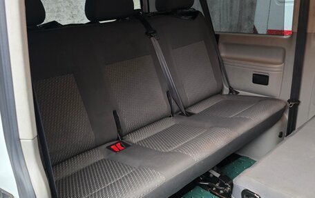 Volkswagen Caravelle T5, 2011 год, 1 750 000 рублей, 6 фотография