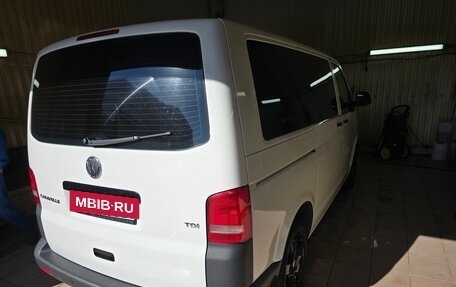 Volkswagen Caravelle T5, 2011 год, 1 750 000 рублей, 4 фотография