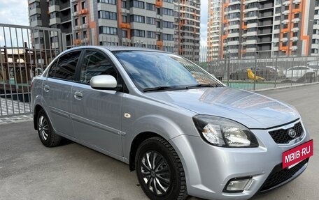 KIA Rio II, 2011 год, 625 000 рублей, 3 фотография