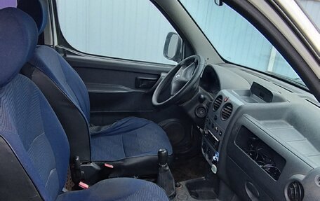 Peugeot Partner II рестайлинг 2, 2011 год, 400 000 рублей, 5 фотография