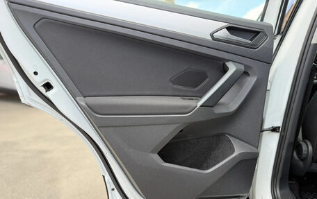 Volkswagen Tiguan II, 2019 год, 2 700 000 рублей, 10 фотография