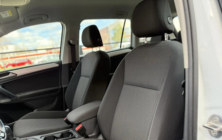 Volkswagen Tiguan II, 2019 год, 2 700 000 рублей, 11 фотография