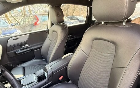 Mercedes-Benz B-Класс, 2020 год, 2 350 000 рублей, 14 фотография