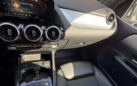 Mercedes-Benz B-Класс, 2020 год, 2 350 000 рублей, 15 фотография