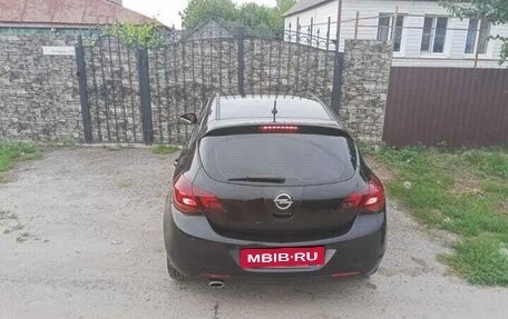 Opel Astra J, 2011 год, 650 000 рублей, 6 фотография
