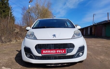 Peugeot 107 I рестайлинг, 2012 год, 420 000 рублей, 1 фотография