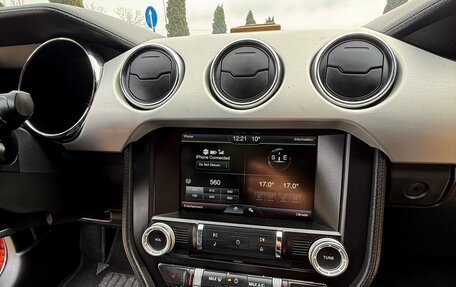 Ford Mustang VI рестайлинг, 2014 год, 1 198 800 рублей, 29 фотография