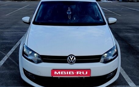 Volkswagen Polo VI (EU Market), 2009 год, 650 000 рублей, 2 фотография