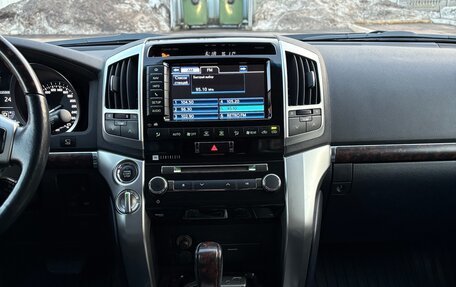 Toyota Land Cruiser 200, 2013 год, 3 800 000 рублей, 7 фотография