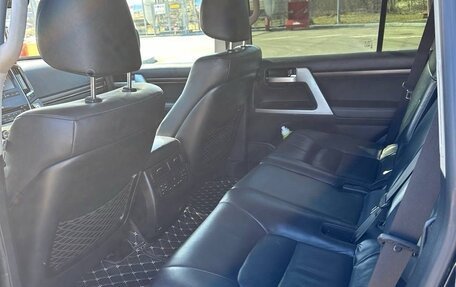 Toyota Land Cruiser 200, 2016 год, 5 200 000 рублей, 8 фотография