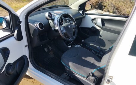 Peugeot 107 I рестайлинг, 2012 год, 420 000 рублей, 11 фотография