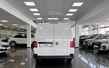 Volkswagen Transporter T6 рестайлинг, 2019 год, 1 995 000 рублей, 4 фотография