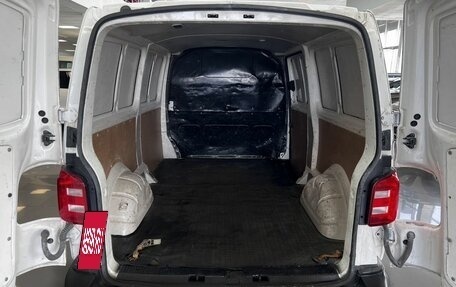 Volkswagen Transporter T6 рестайлинг, 2019 год, 1 995 000 рублей, 7 фотография