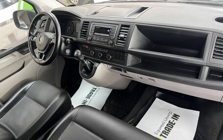 Volkswagen Transporter T6 рестайлинг, 2019 год, 1 995 000 рублей, 10 фотография