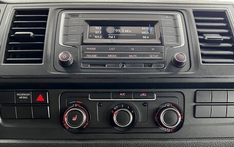 Volkswagen Transporter T6 рестайлинг, 2019 год, 1 995 000 рублей, 13 фотография