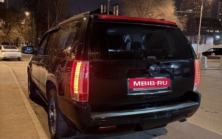 Cadillac Escalade III, 2010 год, 1 899 000 рублей, 11 фотография