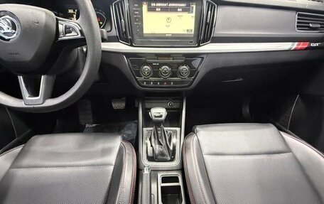 Skoda Kamiq I, 2022 год, 1 380 002 рублей, 10 фотография