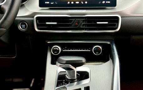 Geely Coolray I, 2022 год, 1 860 000 рублей, 10 фотография