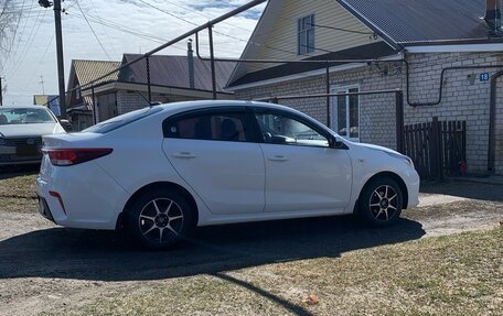 KIA Rio IV, 2018 год, 1 250 000 рублей, 5 фотография