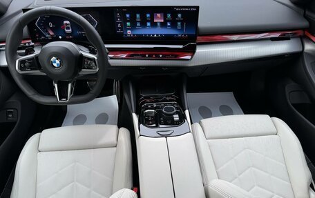 BMW 5 серия, 2025 год, 7 280 000 рублей, 23 фотография