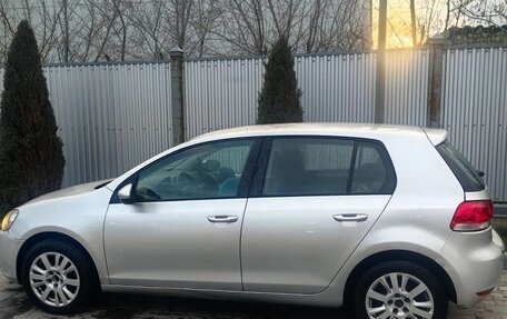 Volkswagen Golf VI, 2010 год, 820 000 рублей, 2 фотография