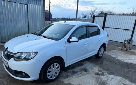 Renault Logan II, 2017 год, 465 000 рублей, 2 фотография