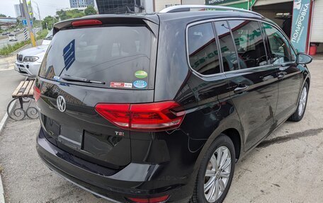 Volkswagen Touran III, 2016 год, 1 600 000 рублей, 6 фотография