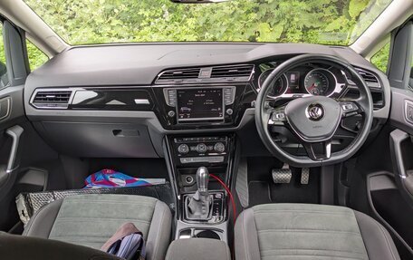 Volkswagen Touran III, 2016 год, 1 600 000 рублей, 8 фотография