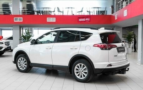 Toyota RAV4, 2017 год, 1 990 000 рублей, 4 фотография