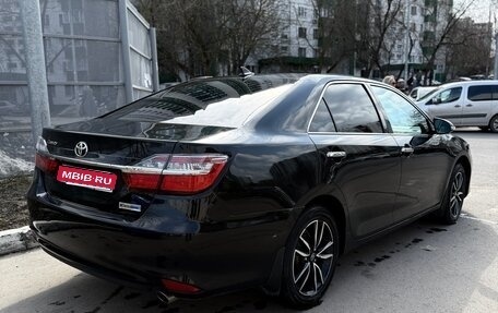 Toyota Camry, 2018 год, 2 300 000 рублей, 1 фотография