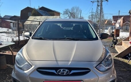 Hyundai Solaris II рестайлинг, 2014 год, 920 000 рублей, 1 фотография