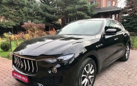 Maserati Levante I, 2019 год, 6 299 000 рублей, 1 фотография