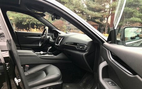 Maserati Levante I, 2019 год, 6 299 000 рублей, 10 фотография