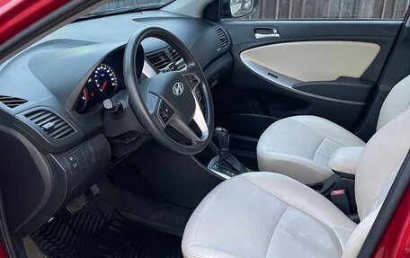 Hyundai Solaris II рестайлинг, 2014 год, 1 050 000 рублей, 6 фотография