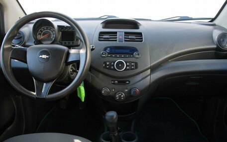 Chevrolet Spark III, 2012 год, 439 000 рублей, 8 фотография