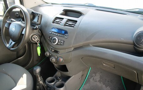 Chevrolet Spark III, 2012 год, 439 000 рублей, 7 фотография