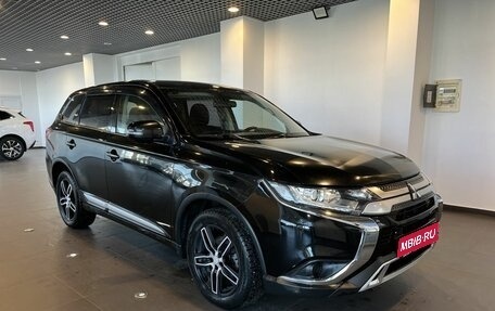 Mitsubishi Outlander III рестайлинг 3, 2019 год, 2 650 000 рублей, 1 фотография