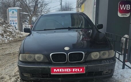 BMW 5 серия, 2000 год, 300 000 рублей, 1 фотография