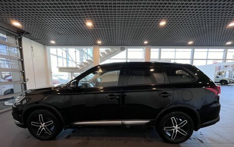 Mitsubishi Outlander III рестайлинг 3, 2019 год, 2 650 000 рублей, 6 фотография