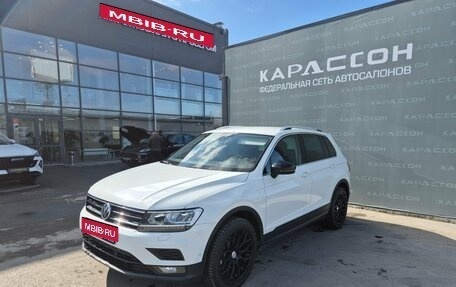 Volkswagen Tiguan II, 2019 год, 2 350 000 рублей, 1 фотография