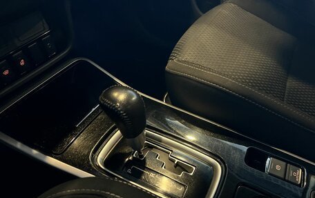 Mitsubishi Outlander III рестайлинг 3, 2019 год, 2 650 000 рублей, 26 фотография