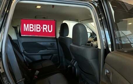 Mitsubishi Outlander III рестайлинг 3, 2019 год, 2 650 000 рублей, 21 фотография