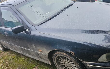 BMW 5 серия, 2000 год, 300 000 рублей, 3 фотография