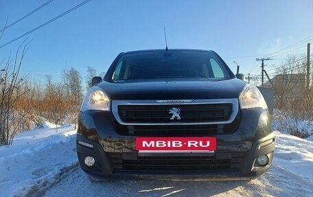 Peugeot Partner II рестайлинг 2, 2021 год, 1 650 000 рублей, 2 фотография