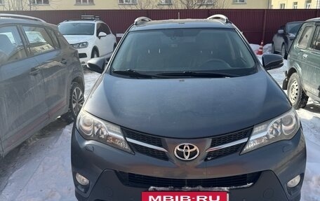 Toyota RAV4, 2014 год, 2 090 000 рублей, 4 фотография