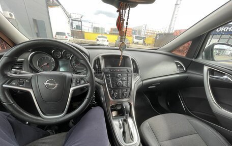 Opel Astra J, 2011 год, 910 000 рублей, 5 фотография