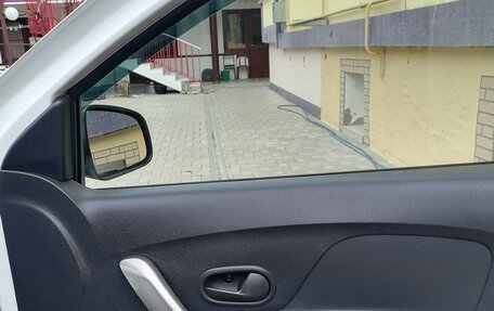 Renault Logan II, 2022 год, 720 000 рублей, 11 фотография