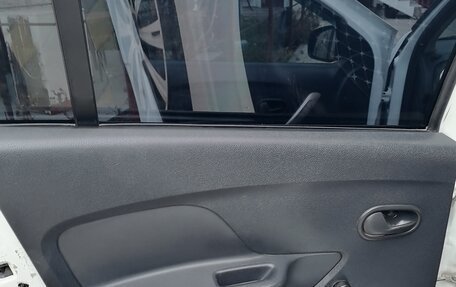 Renault Logan II, 2022 год, 720 000 рублей, 14 фотография